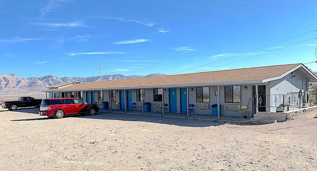 Canyons End Motel Meadview Exteriér fotografie